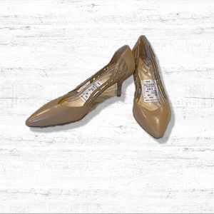 Nine West women’s 8M leather nude/tan heels, NWT and unworn.
